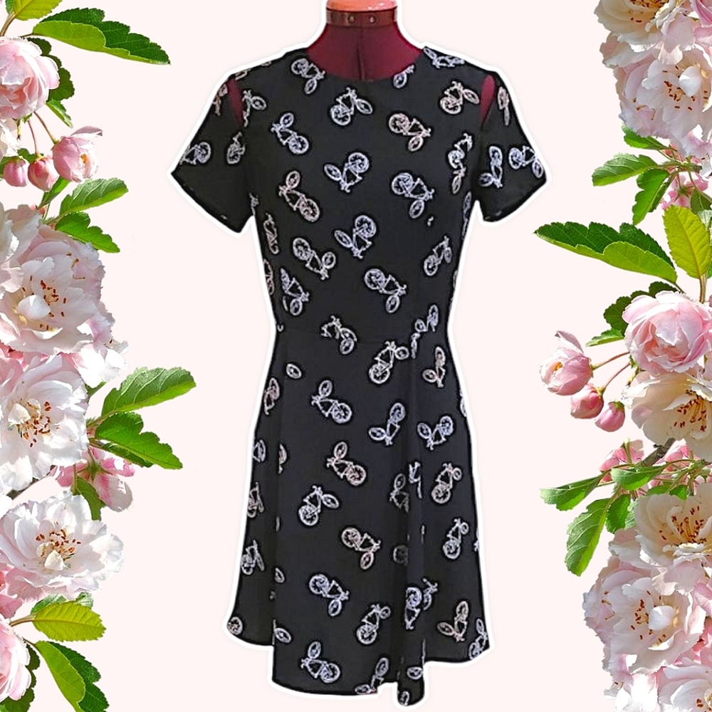 💛 4/$20 | Bicycle Dress